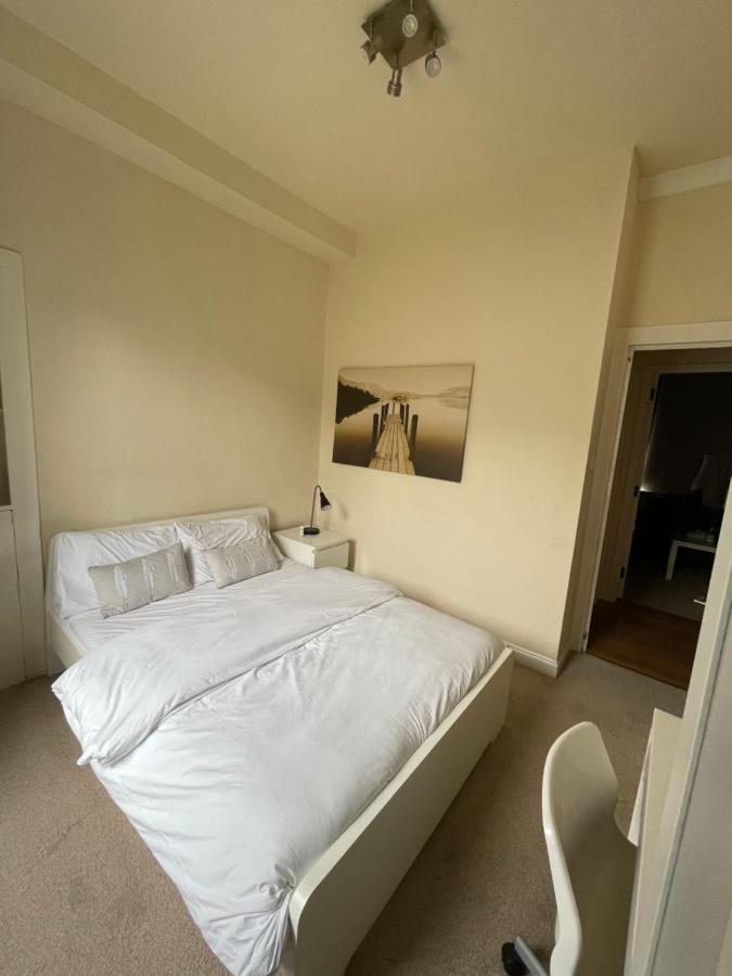 Beautiful 2 Bedroom Apartment- Prime Location, Aberdeen Centre Dış mekan fotoğraf